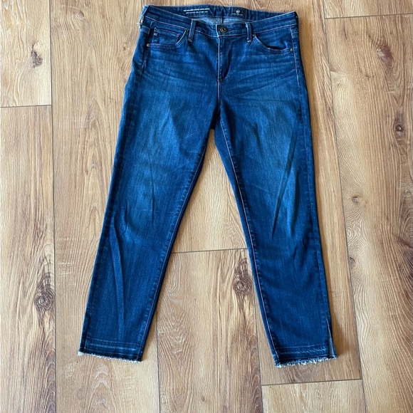 AG Adriano Goldschmied Mid Rise Stevie Capri Petite Jeans - Picture 1 of 10